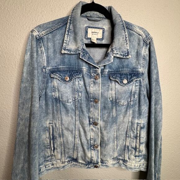 Forever 21 Size Large Medium Wash Grunge Jean Jacket - Picture 5 of 9